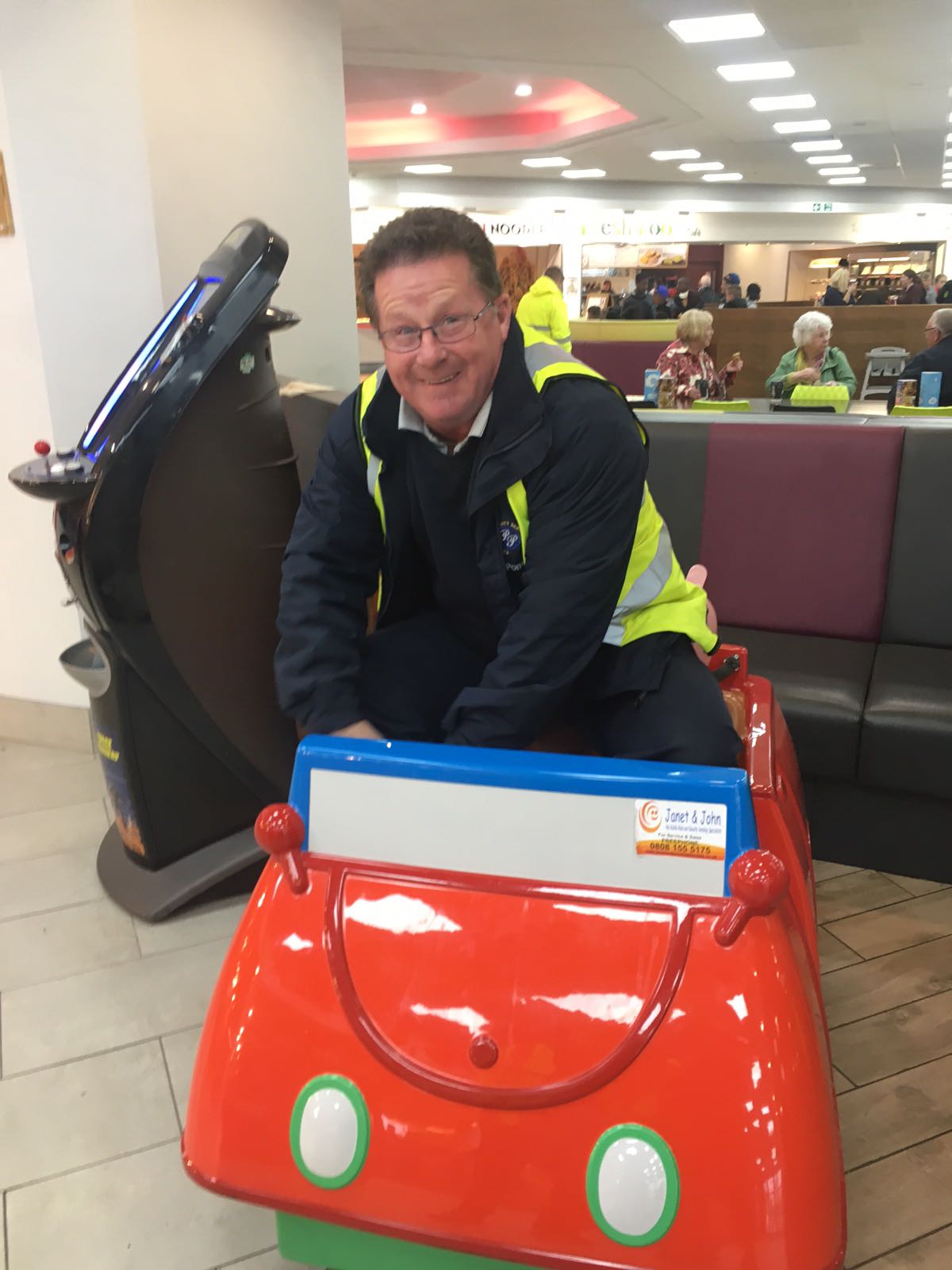 Andy-Curran-in-toy-car.jpg