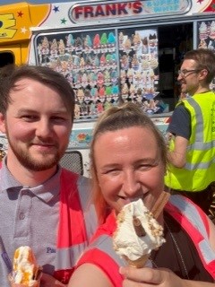 Ice-Cream-Man-Visit5.jpg